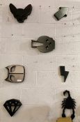7 x Wall Mounted Decorations in Black