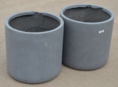 1 x Pair Of 50Cm Diameter Planters - Ref: GTC153/GTCP9 - CL1017 - Location: Altrincham
