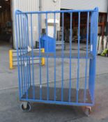 1 x Mobile Cage Featuring Heavy Duty Castors, Central Shelf and Garment Hanging Rail - Dimensions: