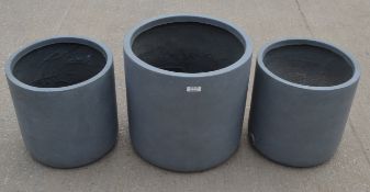 3 x Assorted Planters - 1 Large, 2 Small - Ref: GTC159/GTCP10 - CL1017 - Location: Altrincham