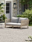 1 x Porthallow Acacia Day Bed - RRP £1,200.00 - Ref: GTC164-1/GTCP11 - CL1017 - Location: