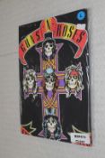 1 x Rock n Roll Themed GUNS N ROSES Men's T-Shirt - Size: Large - New & Sealed