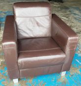 1 x Vintage Brown Leather Club Armchair - CL985 - NO VAT ON THE HAMMER - Location: Cheshire WA16More