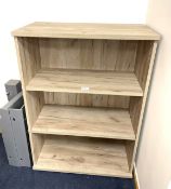 1 x Book Shelf Finished in Oak - Dimensions: H113 x W80 x D42 cms