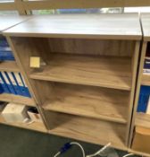1 x Book Shelf Finished in Oak - Dimensions: H113 x W80 x D42 cms