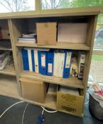 1 x Book Shelf Finished in Oak - Dimensions: H113 x W80 x D42 cms