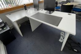 2 x Office Desks Finished in White - Dimensions: H73 x W120 x D80 cms