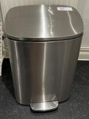 1 x Large Pedal Bin Featuring a Stainless Steel Finish