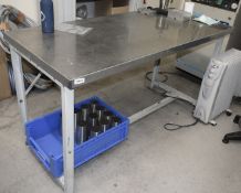 1 x Heavy Duty Stainless Steel Workbench - Dimensions: H85 x W150 x D70 cm - Ref: VSS238