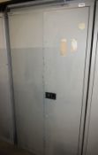 1 x Upright Steel Storage Cabinet - Ref: VSS233