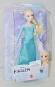 1 x DISNEY Frozen Singing Elsa Doll - Unused Boxed Stock - Ref: HNB560/7326564 NHC01 - CL987 -