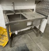 1 x Stainless Steel Commercial Sink - 110(W0 X 60(D) X 90(H) Xm - Ref: LB174 - CL1019 - Location: