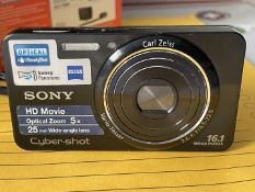 1 x SONY Cyber-shot DSC-W570 Digital Camera - CL1020 - NO VAT ON THE HAMMER - Location: Altrincham