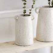 1 x Ravello Vase With Handles - White - RRP £36.00 - Ref: GTC267/GTC2C11 - CL1017 - Location: