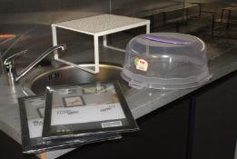 1 x Assorted Collection of Kitchen Accessories