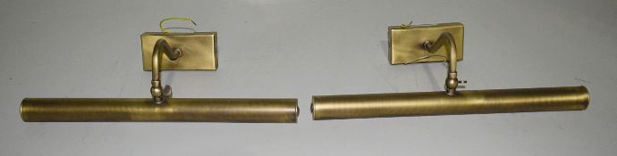 2 x OFFICINA CIANI Italian Brass Antique-style Commercial Picture Lights, 40cms