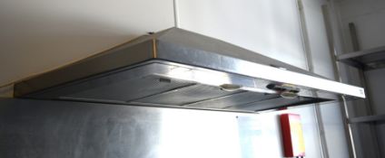 1 x Rangemaster Stainless Steel Extractor Hood - Dimensions: H25 x W120 x D48.5 cms