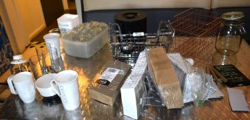 1 x Assorted Collection of Kitchen Accessories