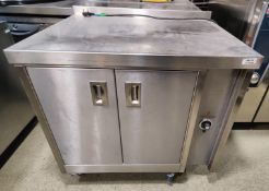 1 x Aspul Mobile Two Door Hot Cupboard - Model 900 - 230v - Dimensions: H90 x W90 x D65 cms