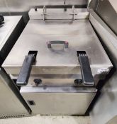 1 x Valentine Twin Tank Fryer with Baskets and Lid - 3 Phase