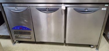 1 x Williams Two Door Prep Counter Fridge - Model: HCC2-400U - Dimensions: H86 x W150 x D78 cms