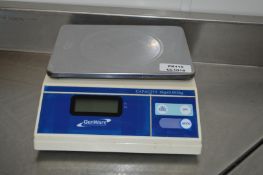 1 x Genware 6kg Capacity Weighing Scales - 18 x 23 Weighing Plate