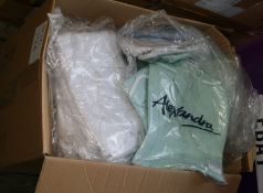 1 x Assorted Box Of Approximately 85 Tunics In Mixed Colours And Sizes - Ref: 146 - CL1030 -