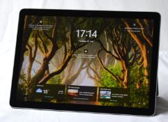 1 x Microsoft Surface Go 4 10.5