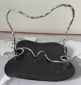 1 x Mukul Goyal Sculptural Serviette Holder - CL1020 - NO VAT ON THE HAMMER - Location: Altrincham