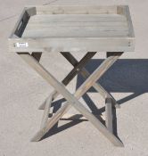 1 x Wooden Butlers Tray Foldaway Table - RRP £99.00 - Ref: GTC262/GTC2P10 - CL1017 - Location: