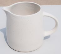 1 x AFFARI OF SWEDEN Costa Jug M Off-White - Ref: GTC605/RC - CL1017 - Location: Altrincham