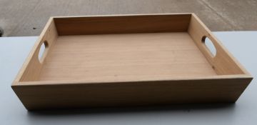 1 x Wooden Serving Tray - Ref: GTC711/GTCC17 - CL1017 - Location: Altrincham WA14Condition Report: