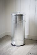 1 x 30L Galvanised Steel Pedal Bin - Ref: GTC274/GTC2P10 - CL1017 - Location: Altrincham