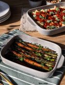 1 x Set Of 2 Damerham Roasting Dishes - Boxed - Ref: GTC660/GTCC15 - CL1017 - Location: Altrincham