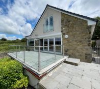 1 x Bespoke 5.8-Metre Wide Modern Rectangular Glass and Metal Balcony - CL1034 - NO VAT