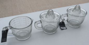 3 x Glass Juicers - Ref: GTC674/GTCC15 - CL1017 - Location: Altrincham WA14Condition Report:1