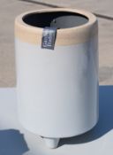 1 x Plant Pot - Boxed - Ref: GTC760/GTCC19 - CL1017 - Location: Altrincham WA14Condition Report: