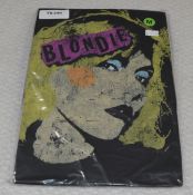 1 x Blondie 'Punk Logo' Band T-Shirt - Size: Medium
