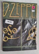 1 x Led Zeppelin 'Green Symbols' Band T-Shirt - Size: Small