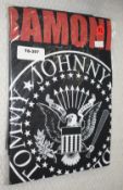 1 x Ramones Band T-Shirt - Size: XL