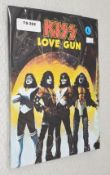 1 x KISS 'Love Gun' Band T-Shirt - Size: Large
