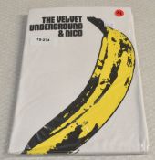1 x The Velvet Underground & Nico Band T-Shirt - Size: XL