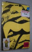 1 x Ladies Yellow/Black Graphic Lips T-Shirt Band T-Shirt - Size: Large