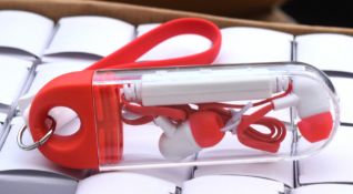 1,000 x Sets of Bluetooth Headphones with Protection Cases - Colour: Red - New Boxed Stock