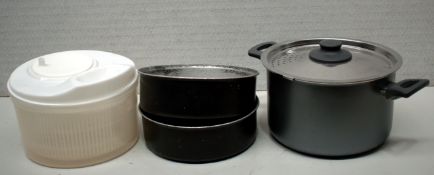 4 x Assorted Kitchen Items - Pan, Cake Tins, Salad Spinner