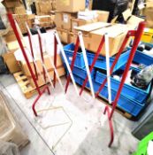 1 x Expanding Workplace Barrier H120 x W250 cms