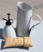 1 x Jug, 1 X Plant Tags, 1 X Plant Spray - Ref: GTC640/GTCC14 - CL1017 - Location: Altrincham