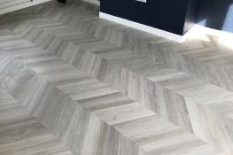 1 x Lot Of Karndean Art Select Lvt Flooring - Design: London Herringbone/Artisan Oak - 20Sqm -
