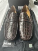 1 x Pair of JUSTCAVALI Men's Slip-on Leather Loafer Shoes in Brown - Original Value £185.00 - Made