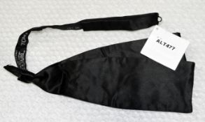 1 x TOM FORD 100% Silk Classic Black Bowtie, Made in Italy - One size - Original Price £175.00